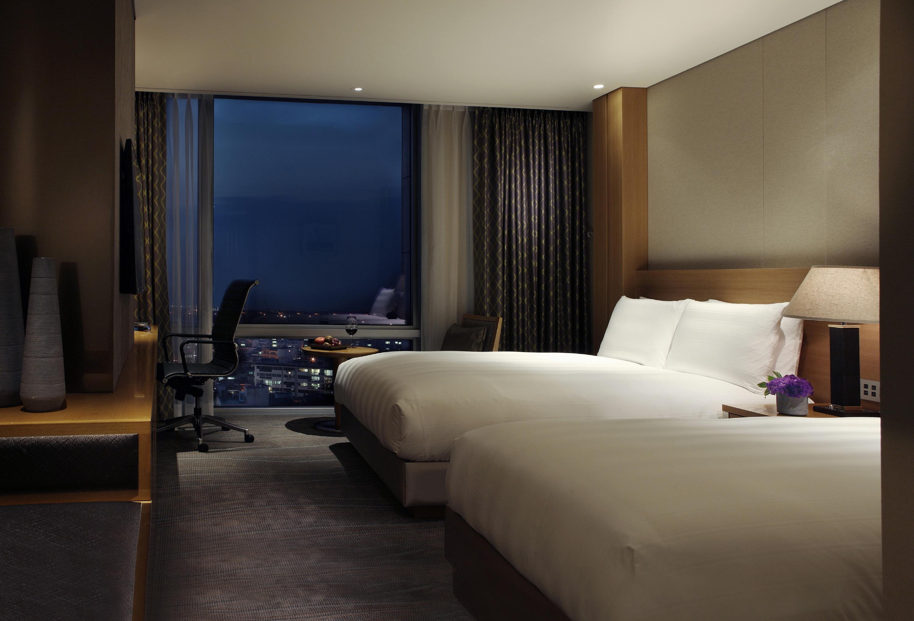Lotte City Hotel Jeju Esterno foto